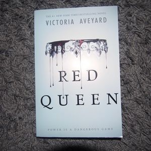 Red Queen by Victoria Aveyard